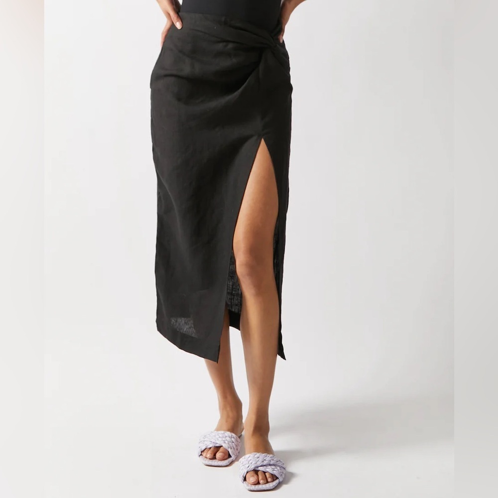 Casa | Raki Gaby Black Linen Knot Front Side Slit Midi Skirt EUC Size Medium